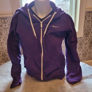 Zipper close Purple Hoodie 💜 size Large